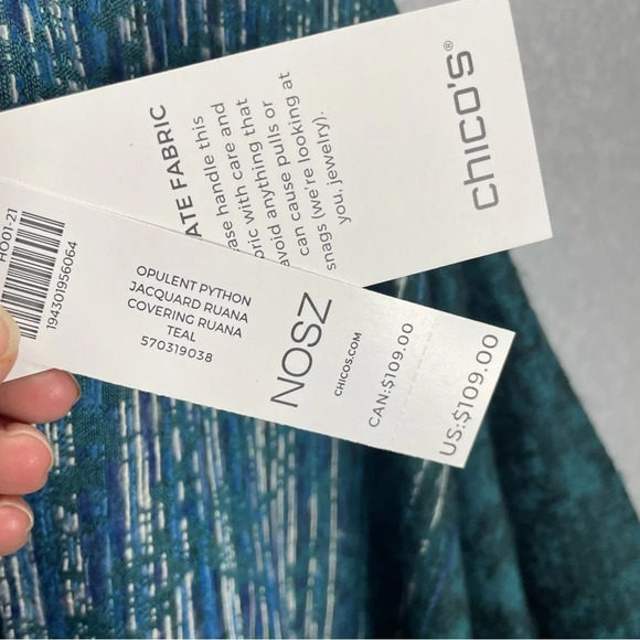 Chico’s Python Print Jacquard Ruana Wrap - Picture 8 of 10